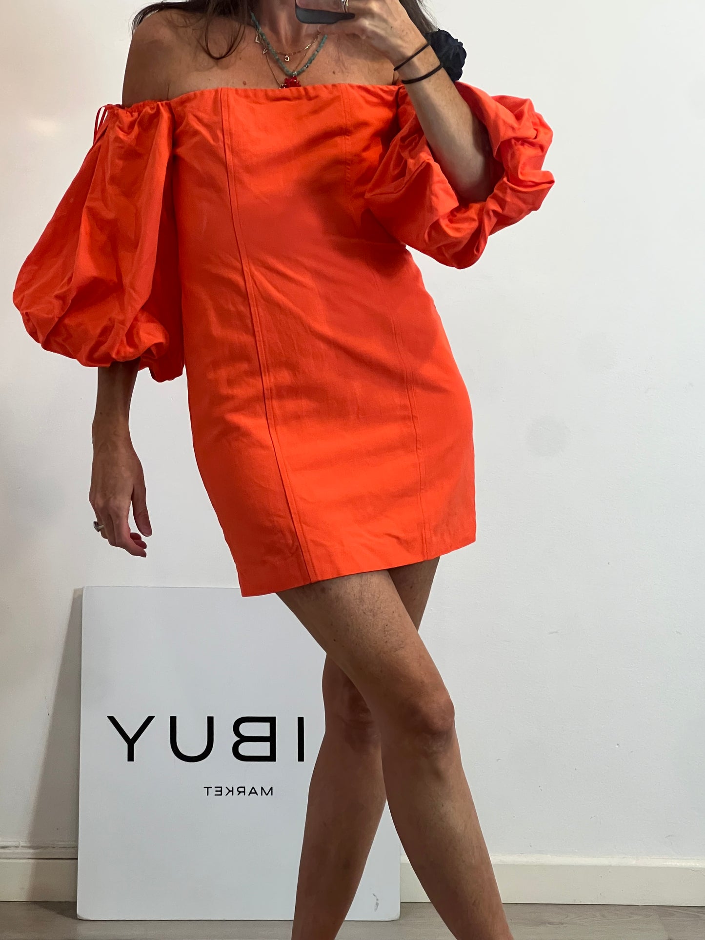MANGO. Vestido corto mangas abullonadas