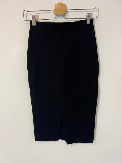 H&M. Falda tubo elástica abalorios. T XS