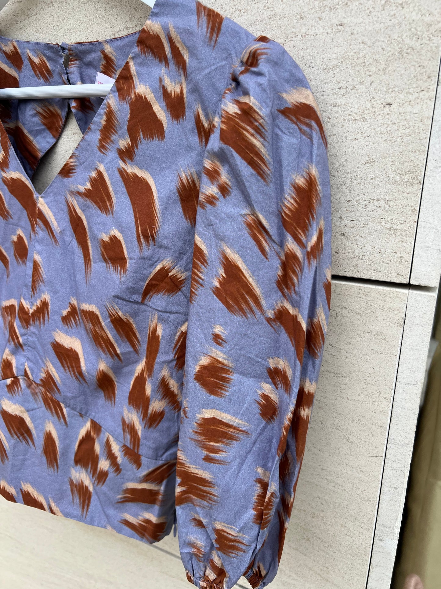 MIMOKI. Top morado estampado  T.s/m