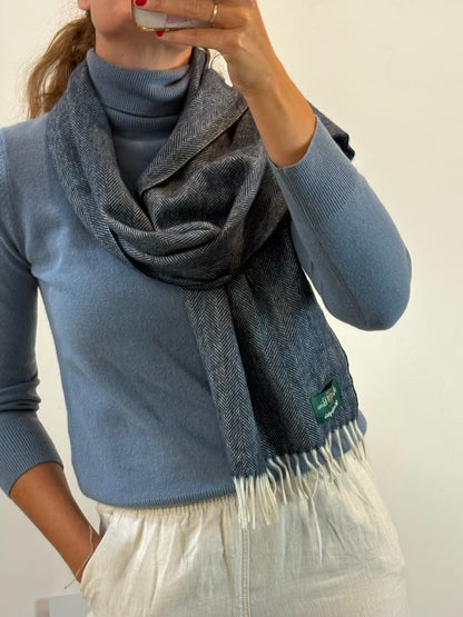 ALAN PAINE. Bufanda 100% cashmere azul jaspeada