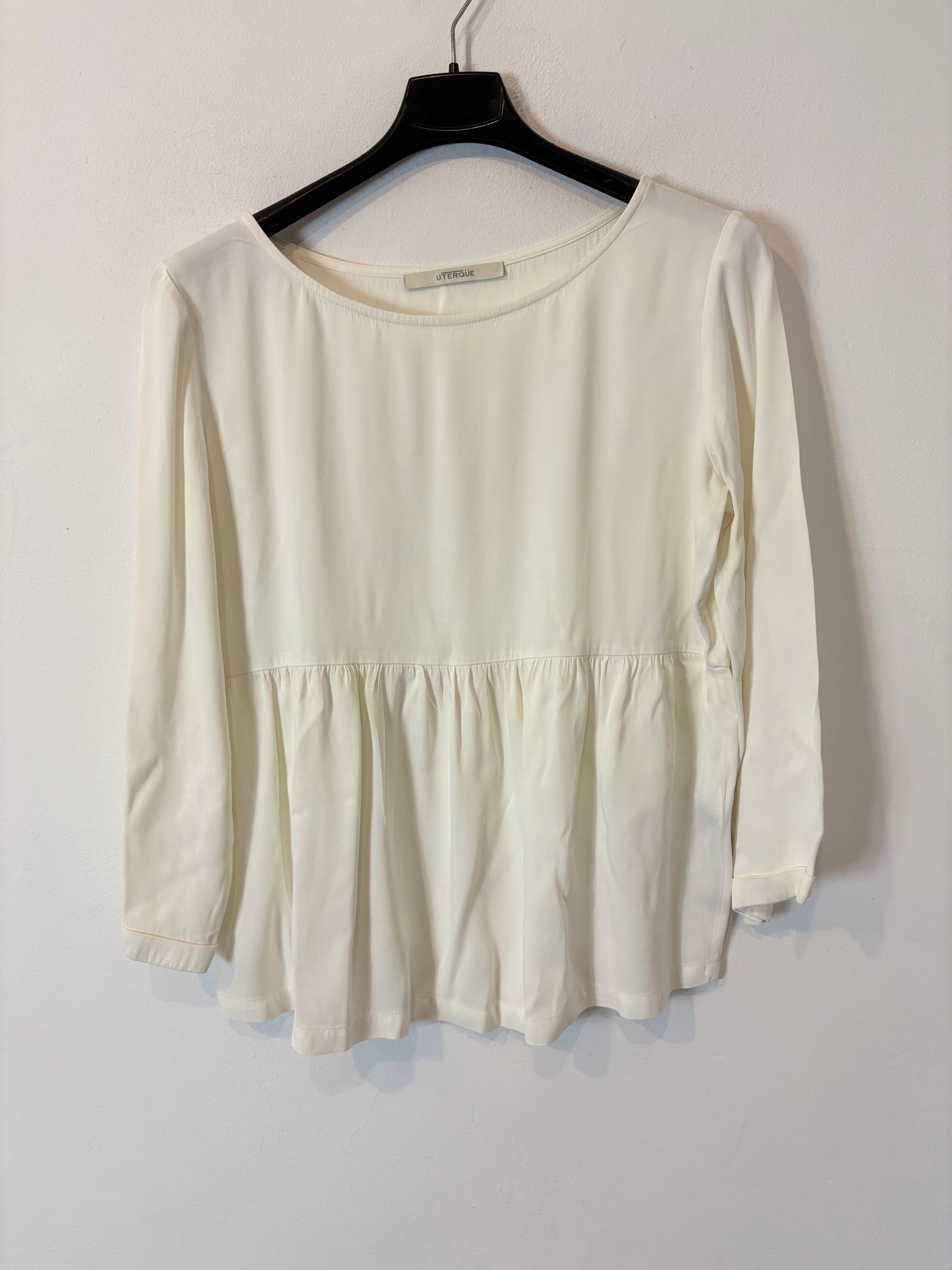 UTERQÜE. Blusa blanca fluida. T S