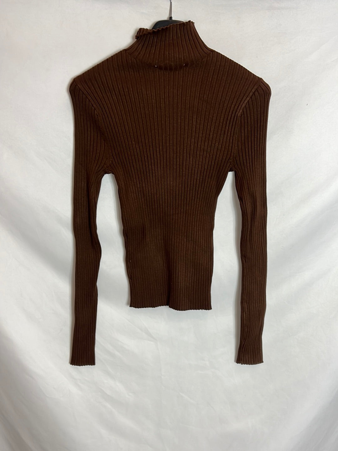 ZARA. Brown ribbed long-sleeved top. TS
