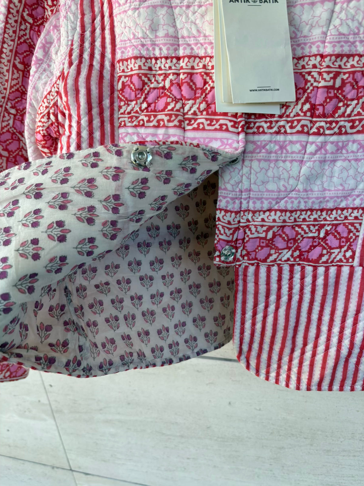 ANTIK BATIK. Chaqueta textura estampado rosas