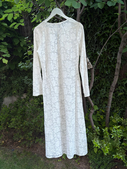 ZARA HOME. Vestido largo blanco calado