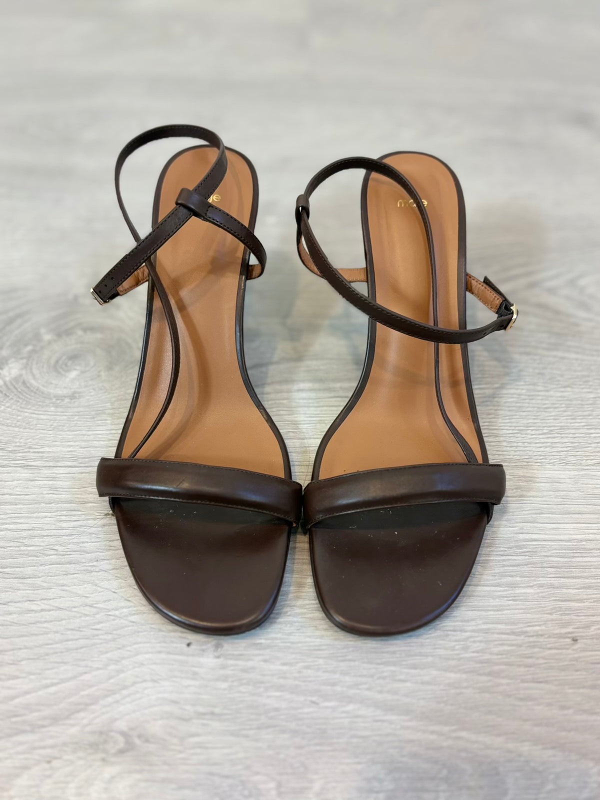 MAJE. Sandalias de piel con tiras. T 39
