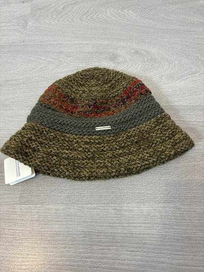 HATS & DREAMS . Sombrero verde  jaspeado