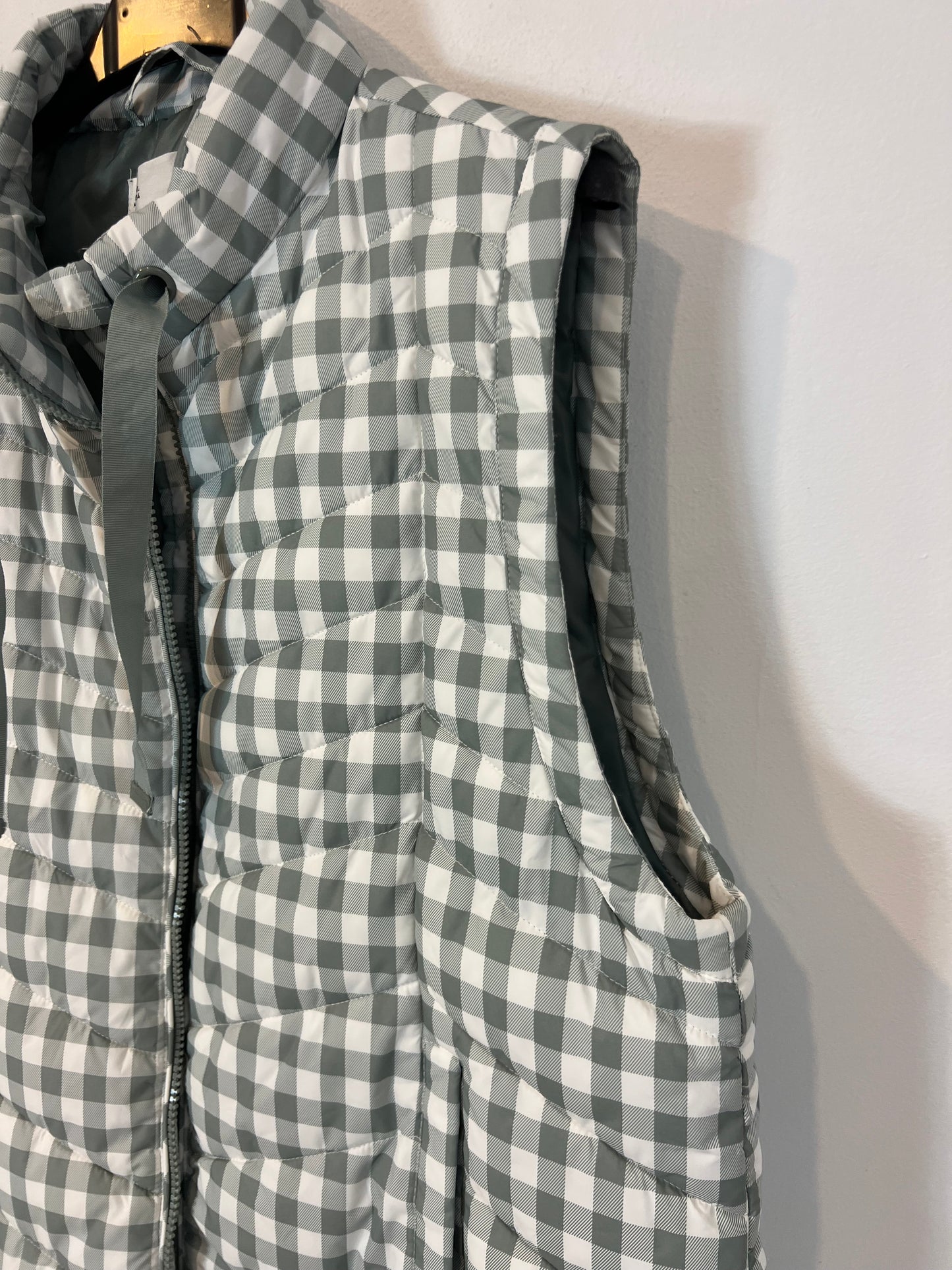 SFERA. Chaleco acolchado vichy. T XL