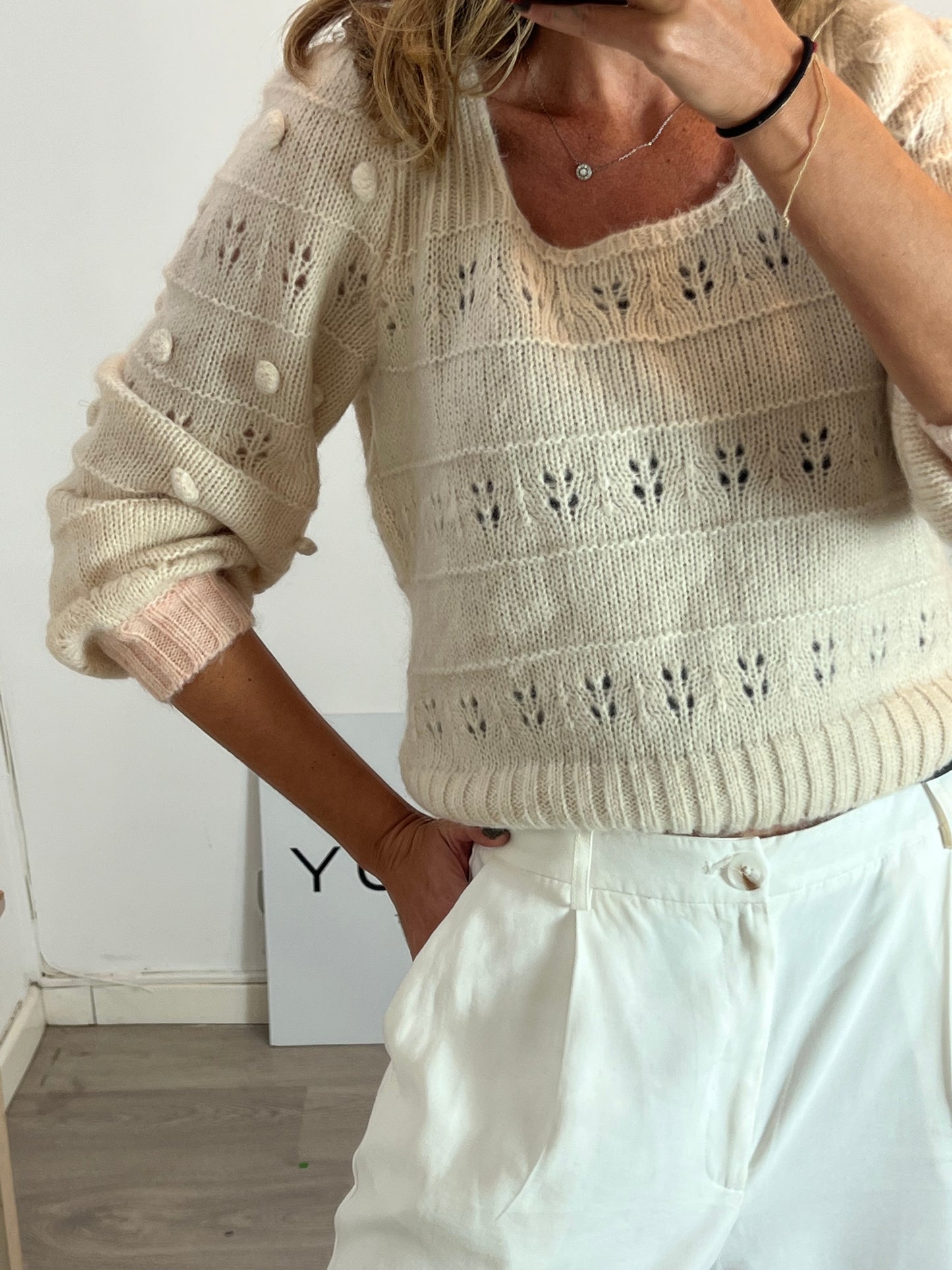 LOUISE MISHA. Jersey beige bodoques. T S