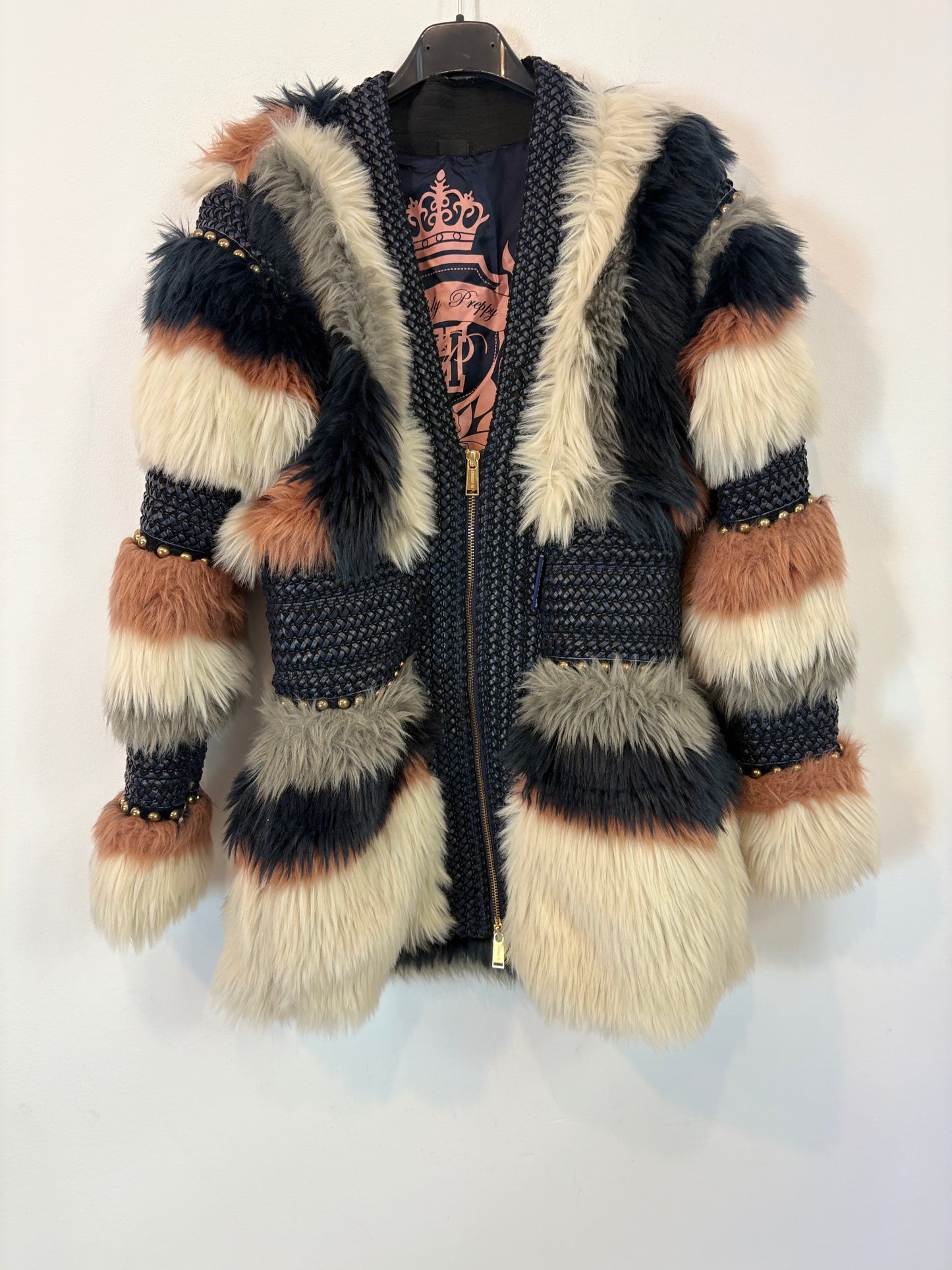 HIGHLY PRETTY. Abrigo pelo detalles T.s