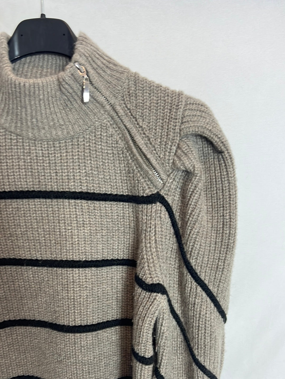 BA&amp;SH. Grey and black zip-up sweater. Size 1(S)