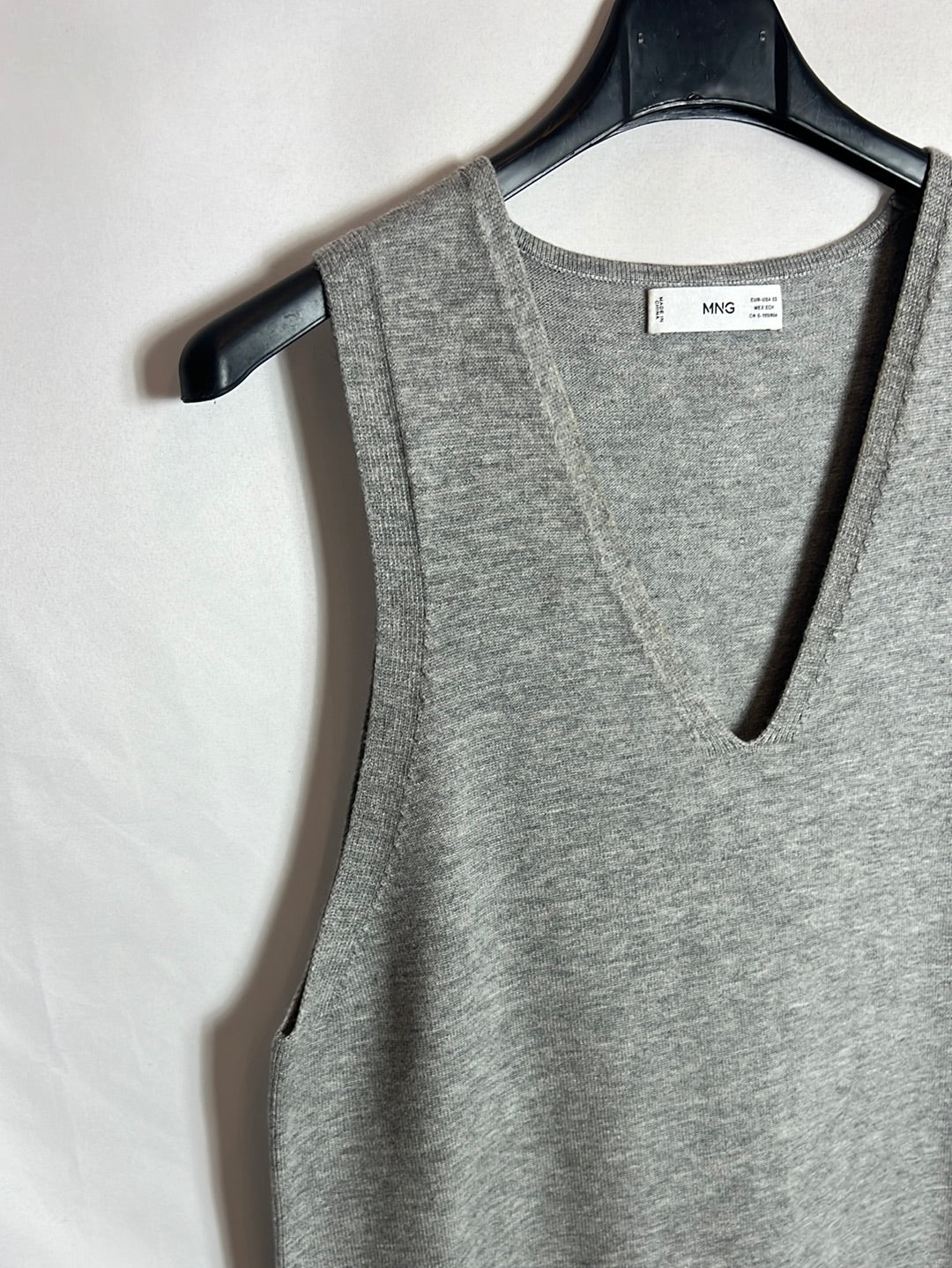 MANGI. Vestido midi gris punto apertura. T XS