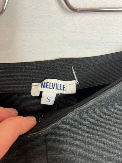 MELVILLE. Short grey flared skirt. TS