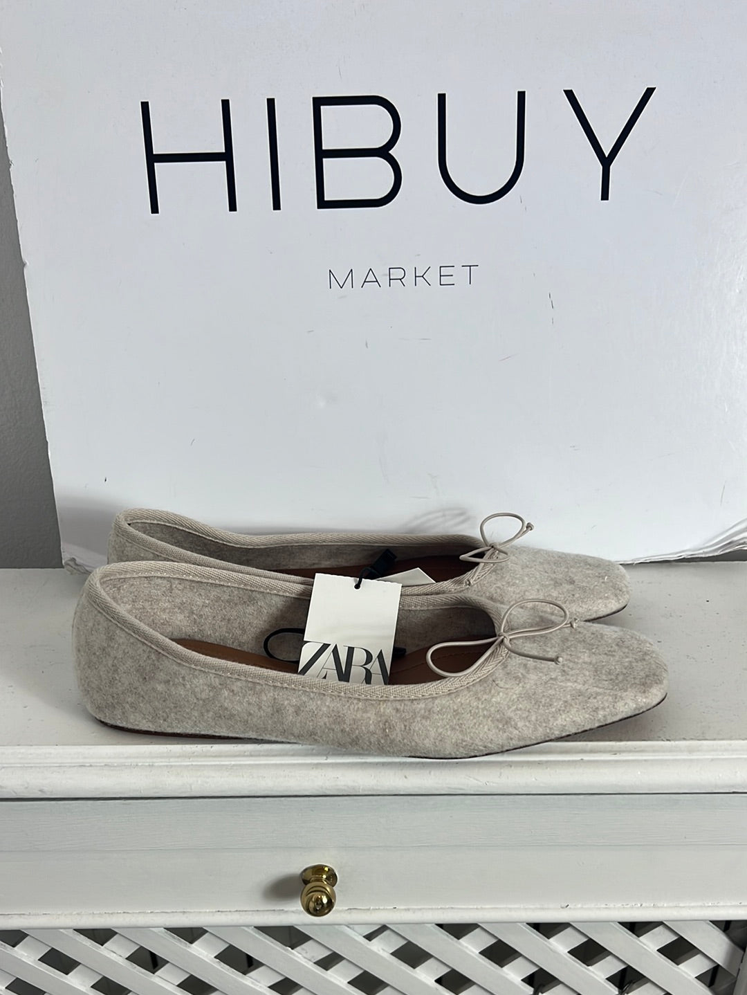 ZARA. Textured beige ballerina flat. Size 41