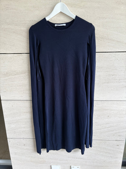 ZARA. Vestido azul mangas efecto capa. T S