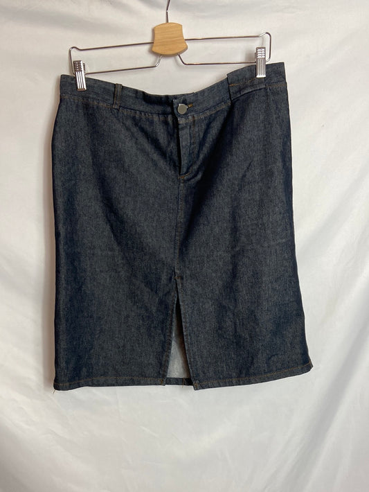 ZARA. Short denim skirt. Size 44