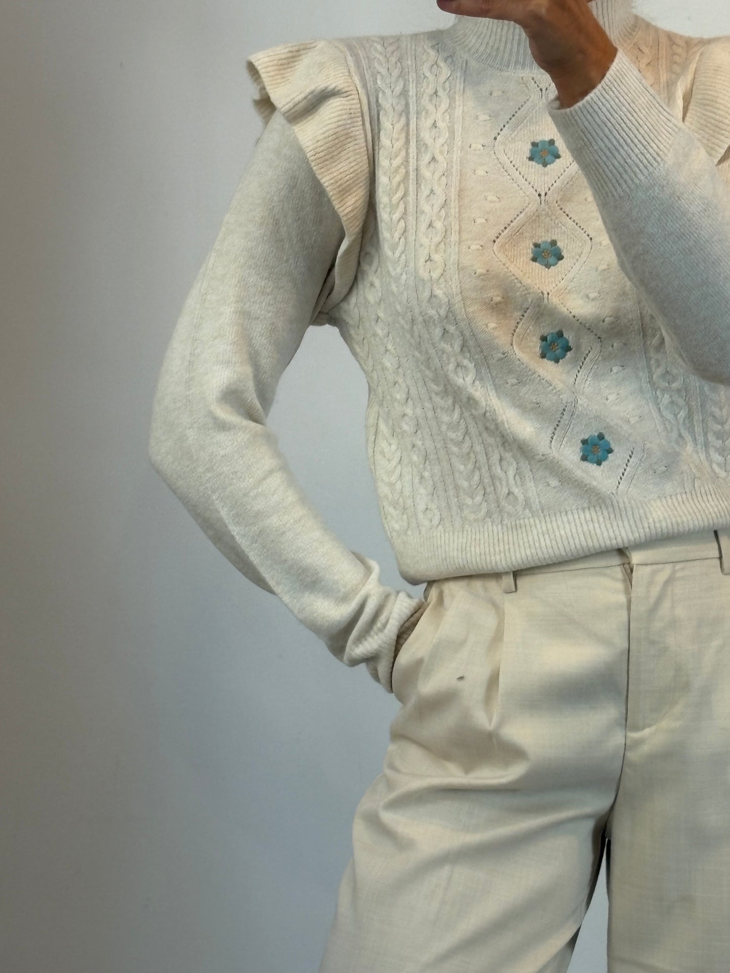 SPRINGFIELD. Jersey beige flores bordadas. T L (S/M)