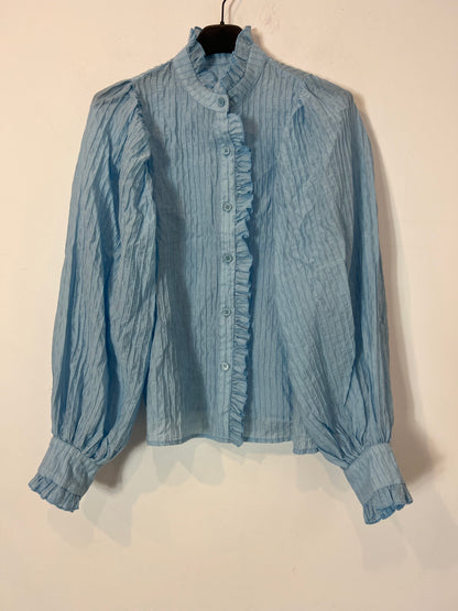 OTHERS. Blue blouse with ruffles Your(S)