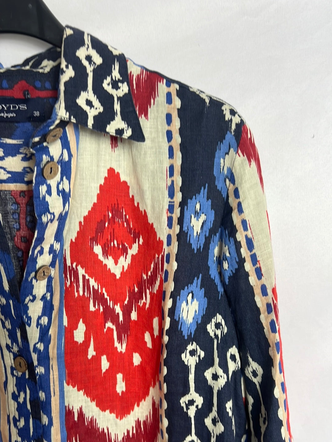 LLOYD’S. Blusa lino estampada. T 38
