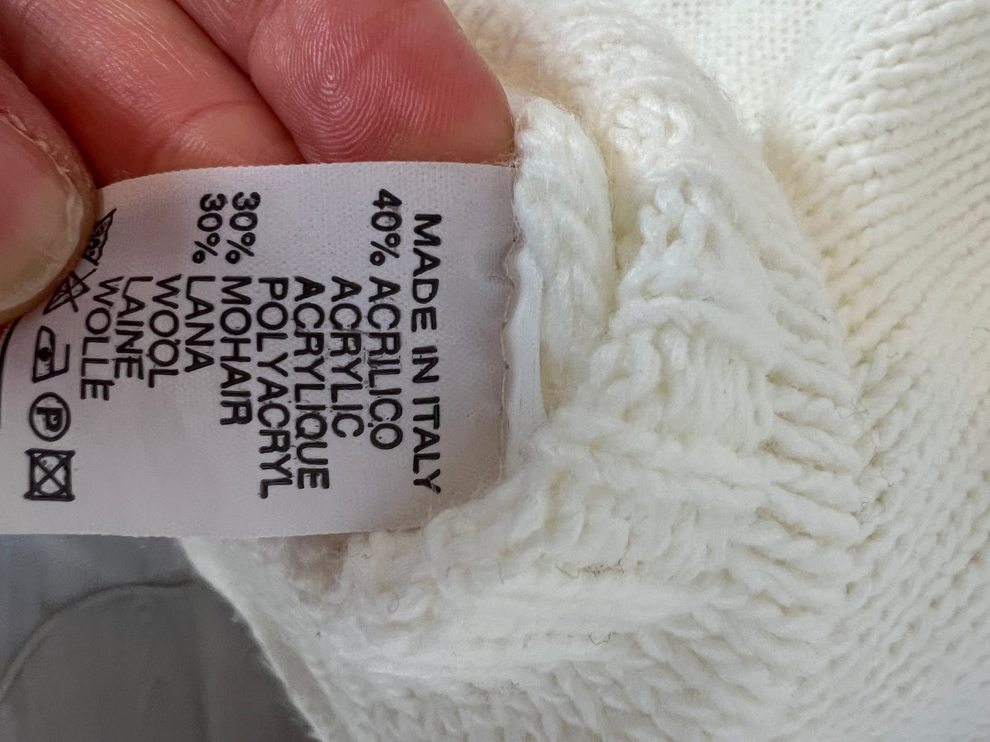 OTHERS. Beige sweater with back detail. TM/L