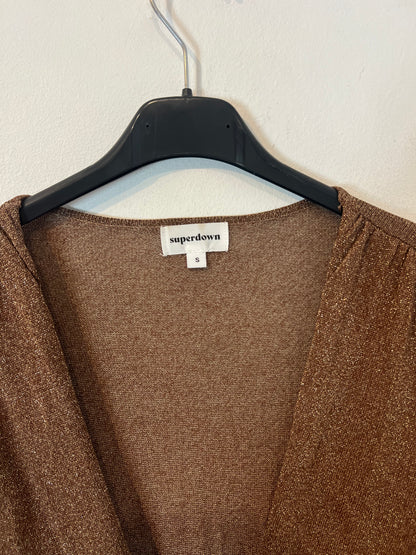 SUPERDOWN. Vestido punto hilos