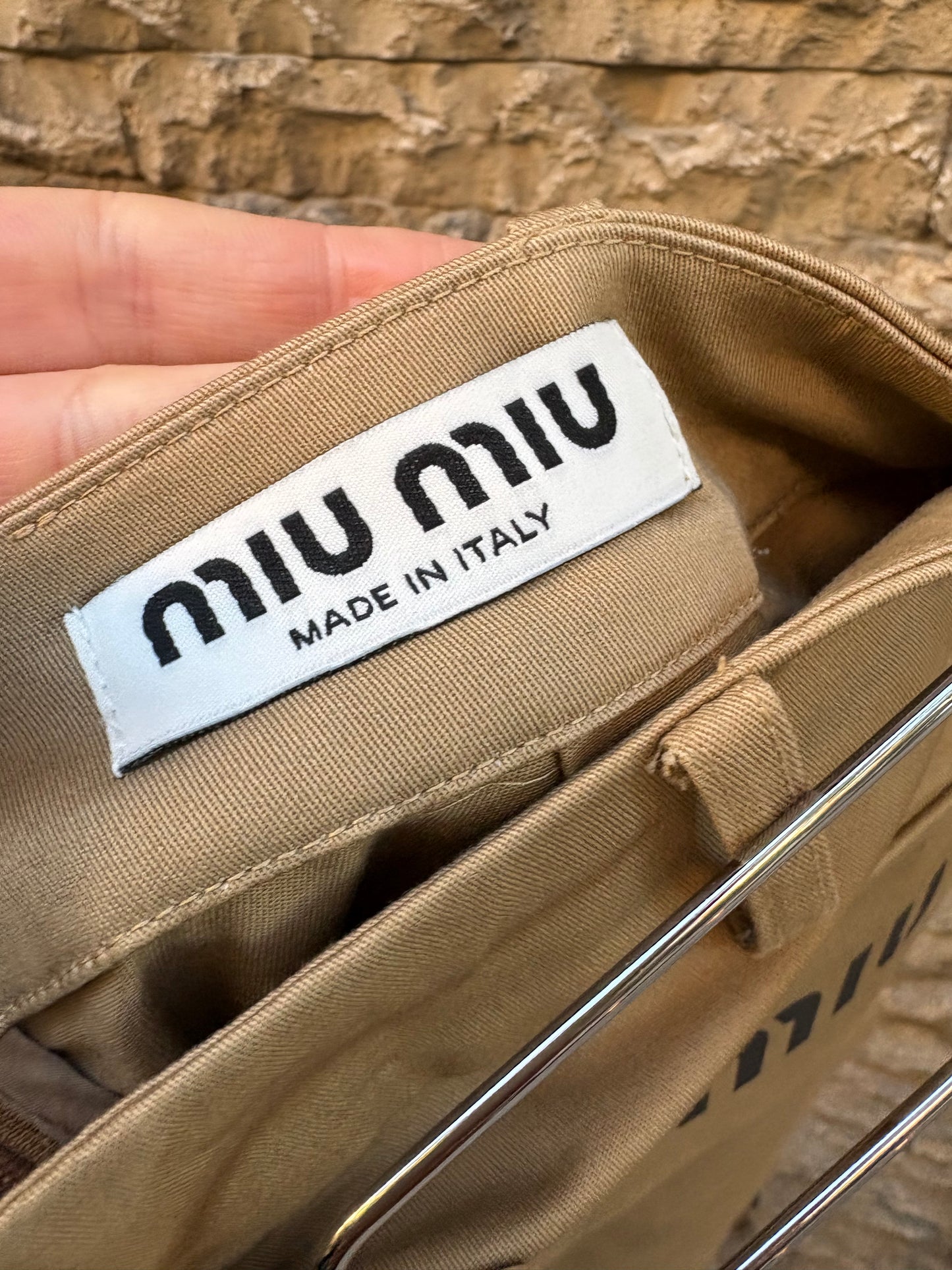 MIU MIU. Falda midi bolsillos T.m