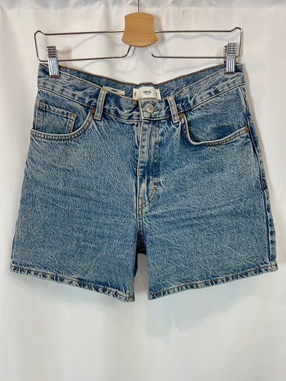 MANGO. Pantalón corto denim. T 36