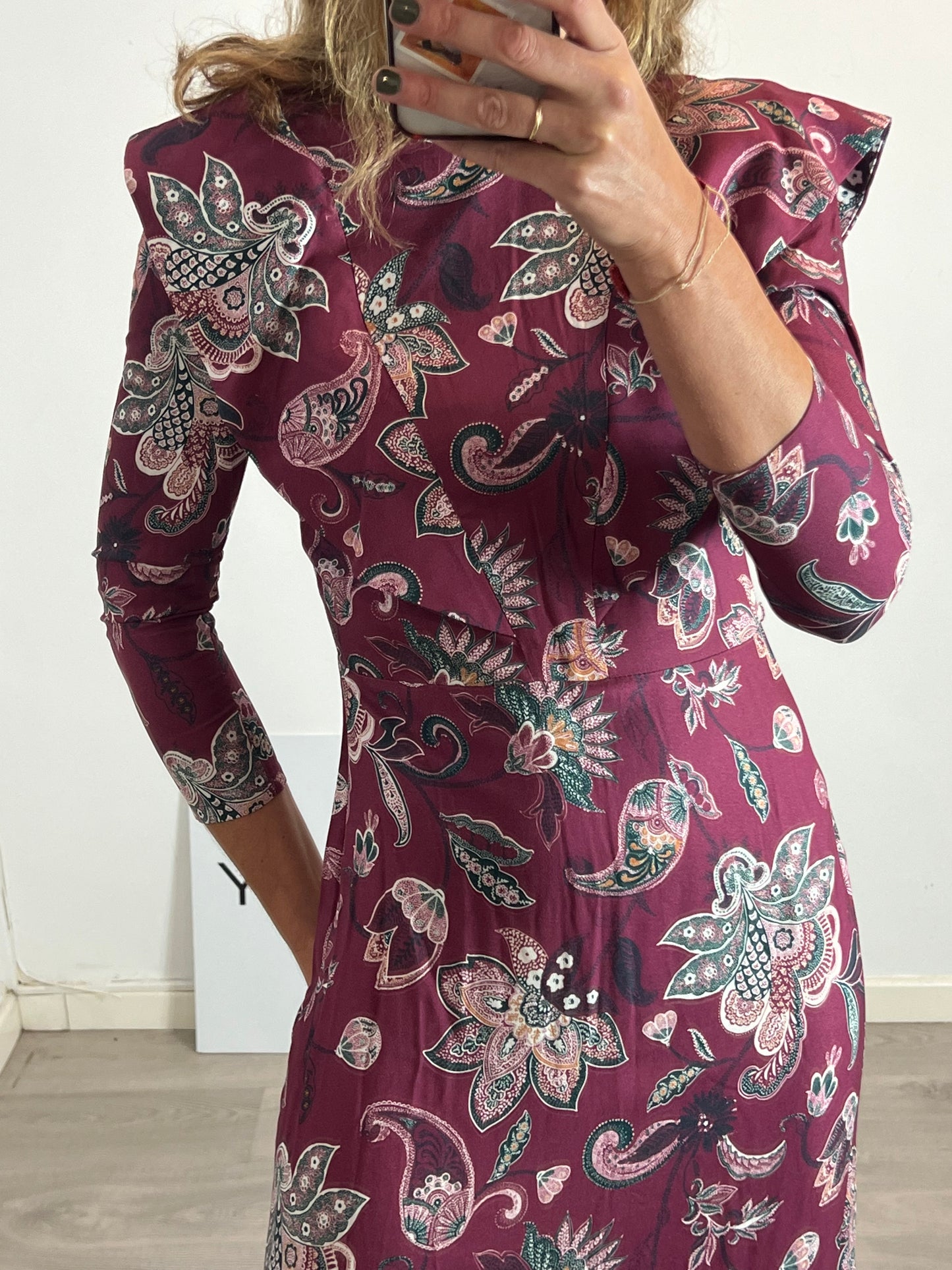 PANAMBI. Vestido largo estampado detalle volante. T 36