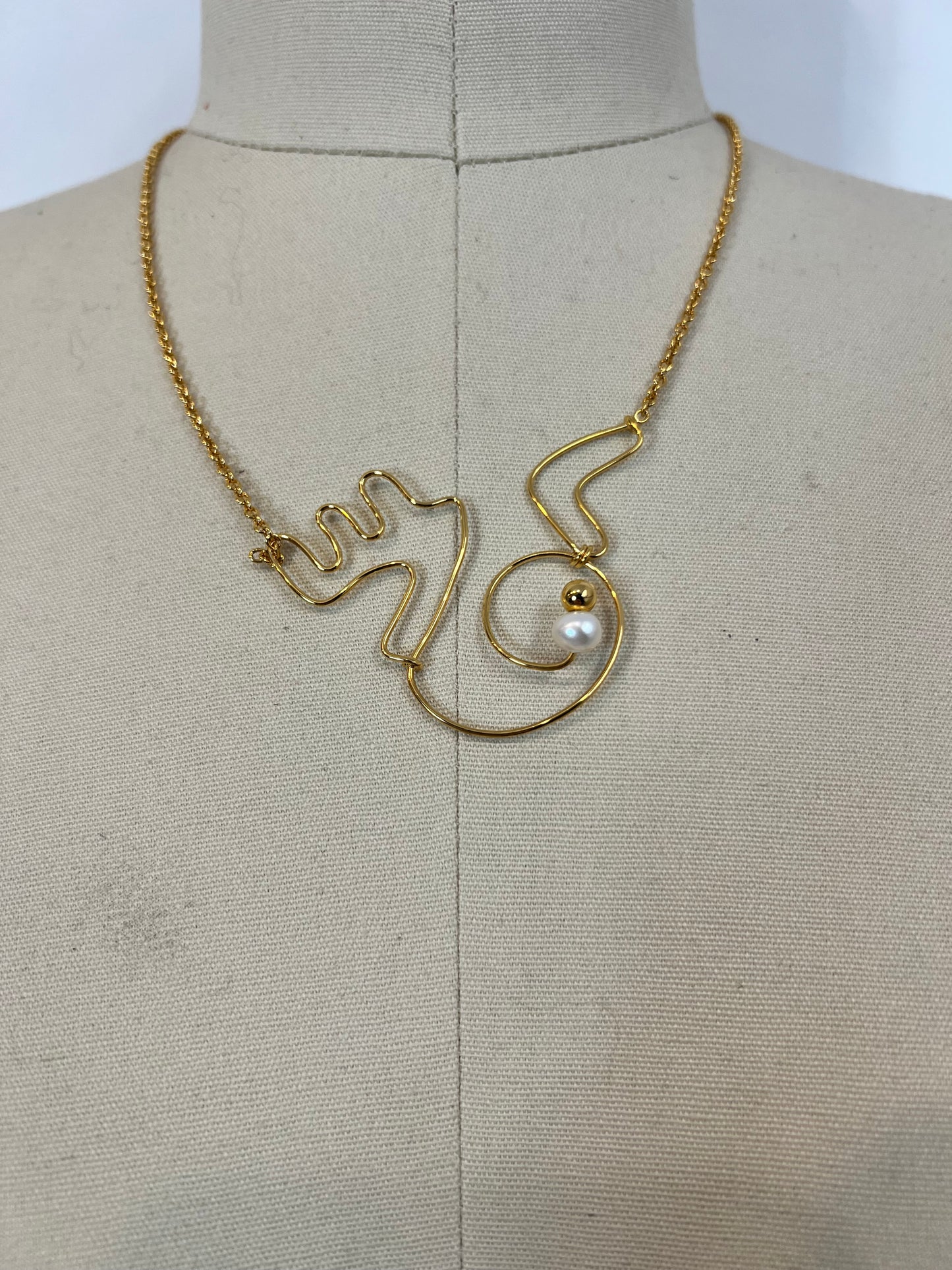 MARNI. Colgante paloma picasso