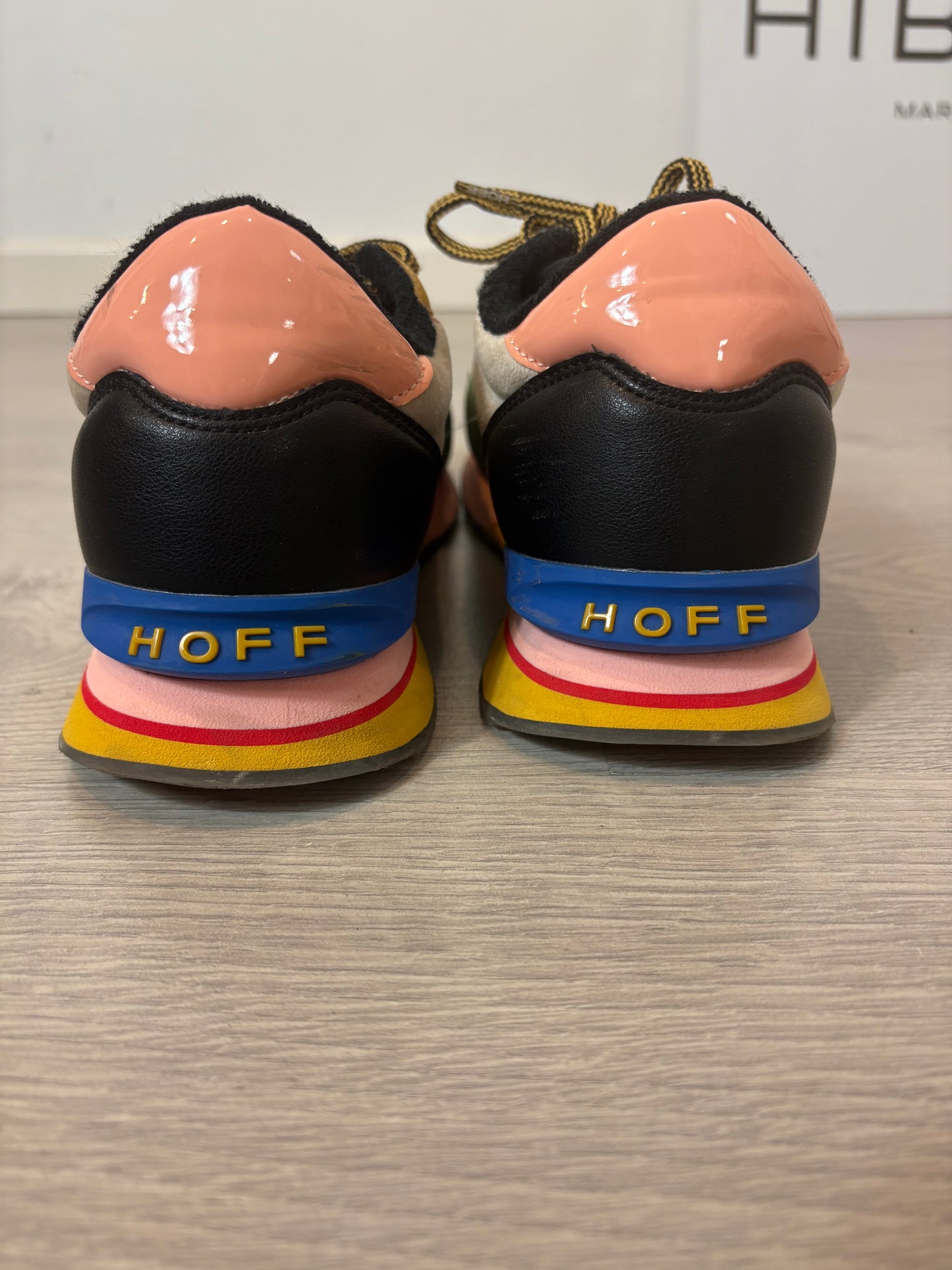 HOFF. Zapatillas texturas burdeos. T 41