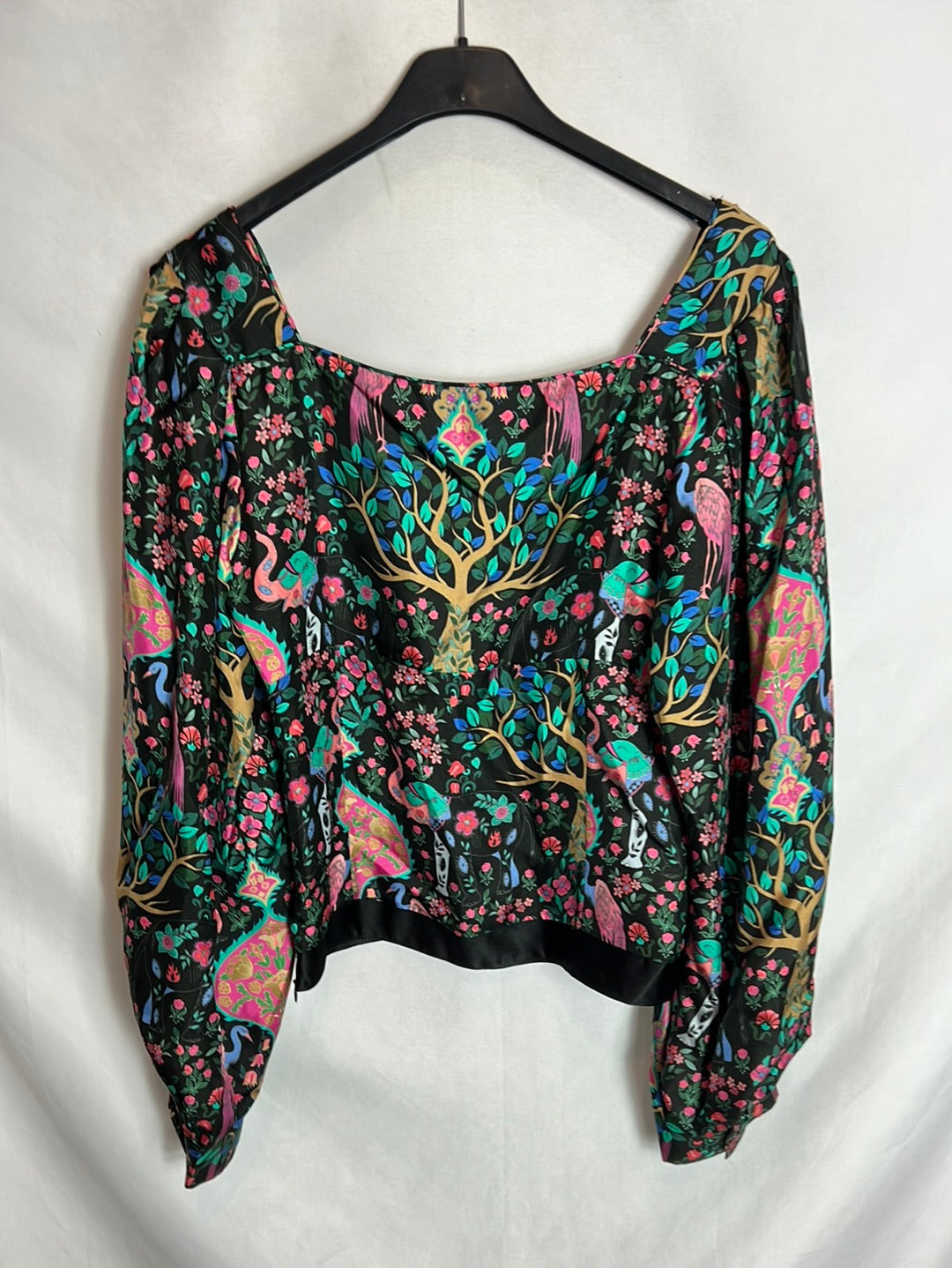 SANDRO. Total look blusa y falda midi estampada. T 1(S)