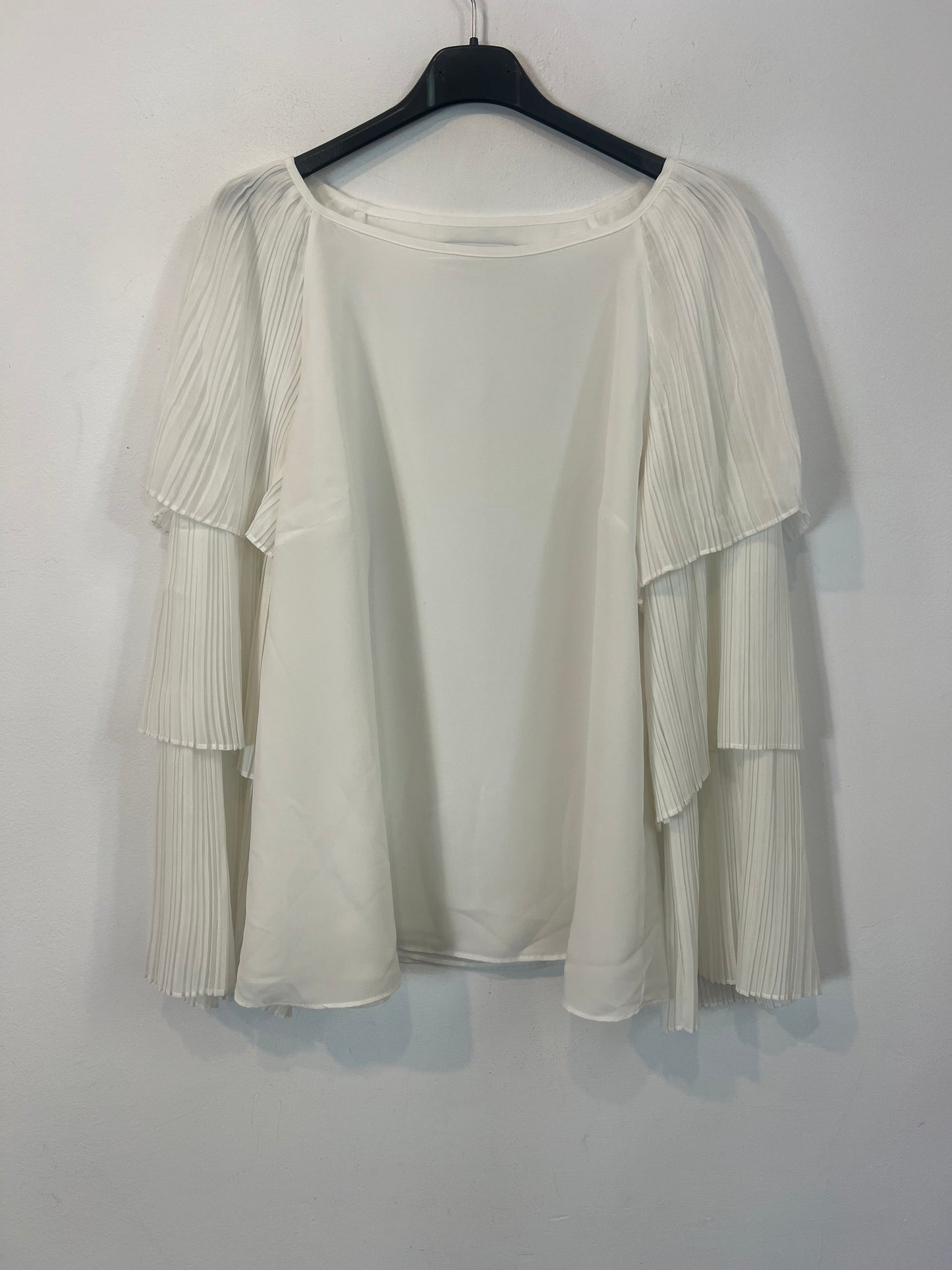 PEDRO DEL HIERRO. Blusa blanca volantes T.m