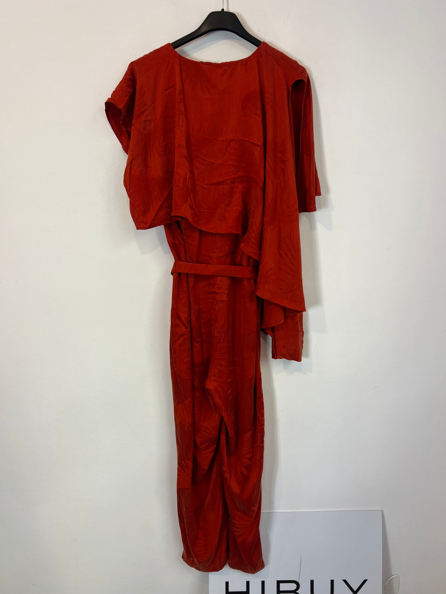 MAKSU. Mono largo fluido T.s(tara)