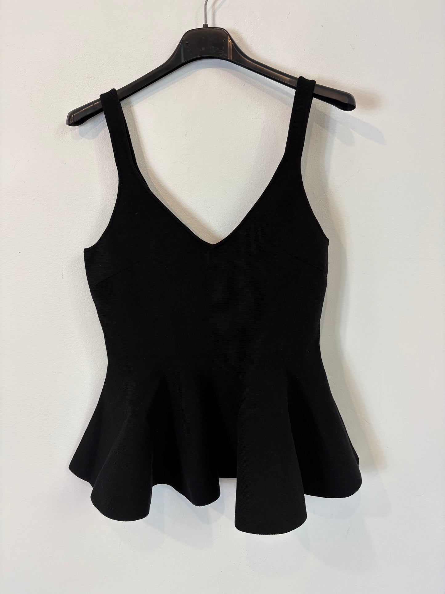 ZARA. Top negro punto elástico. T S