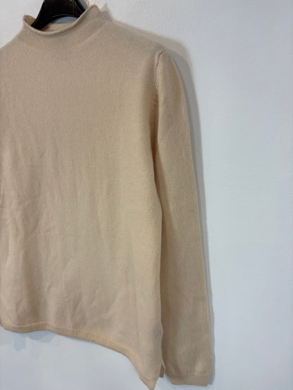 ZARA. Black stretch knit top. TL