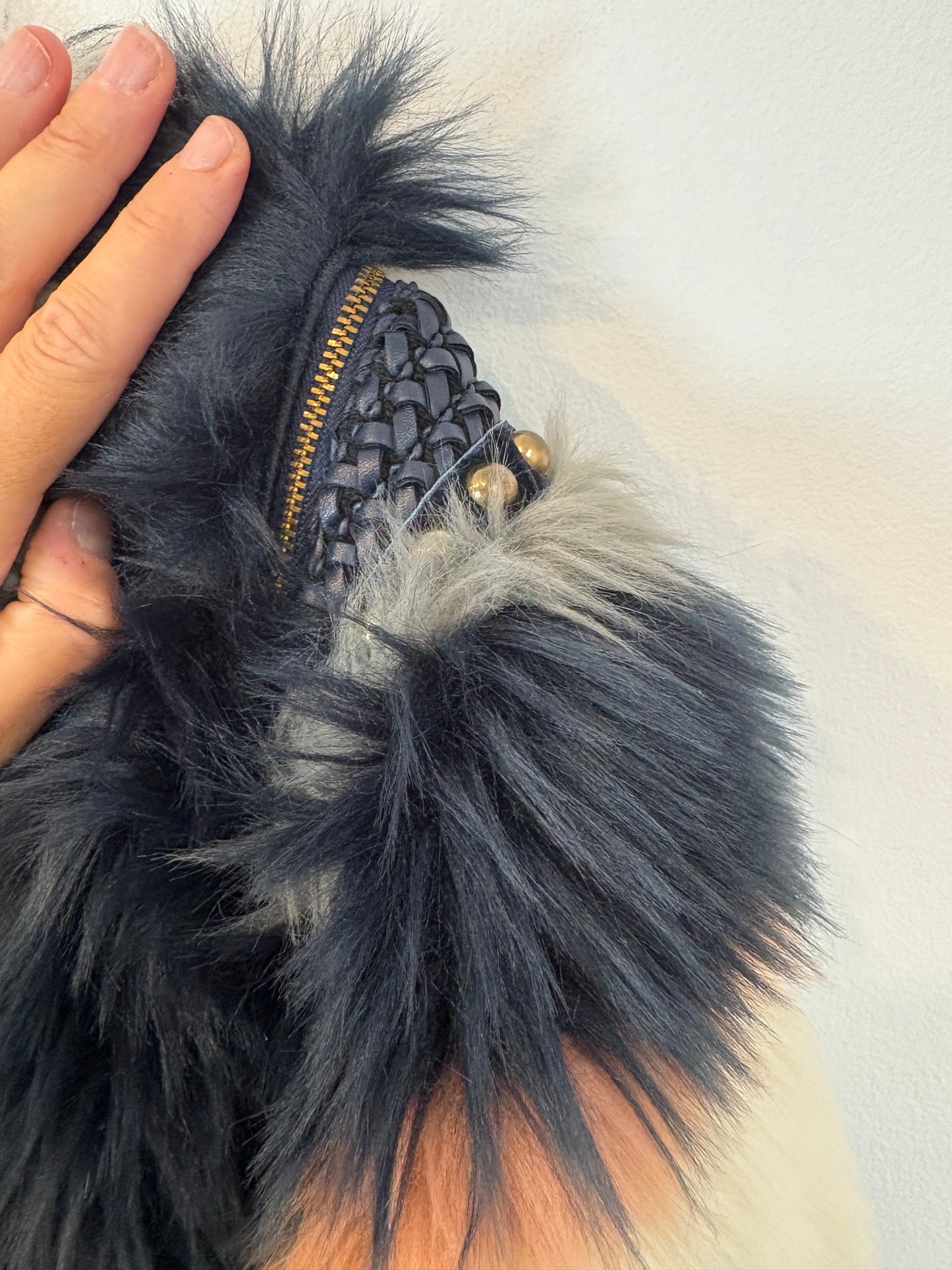 HIGHLY PRETTY. Abrigo pelo detalles T.s