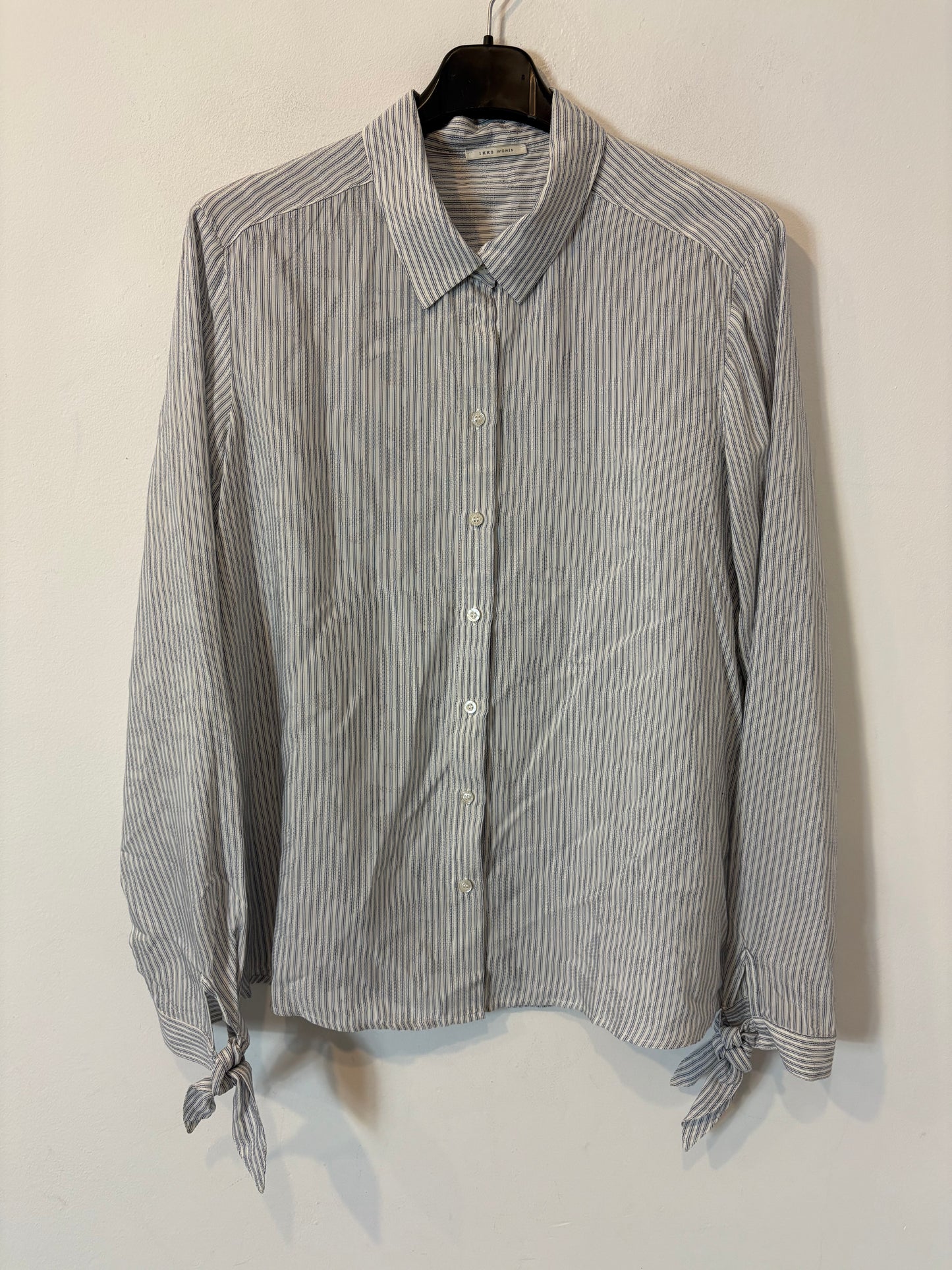 IKKS. Camisa rayas fluida