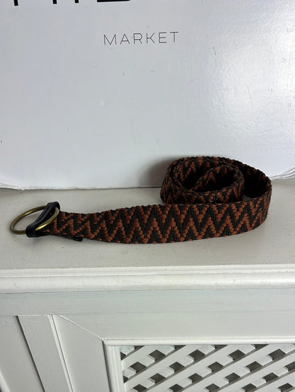 OTRAS. Cinturón bicolor zig zag.  T S/M