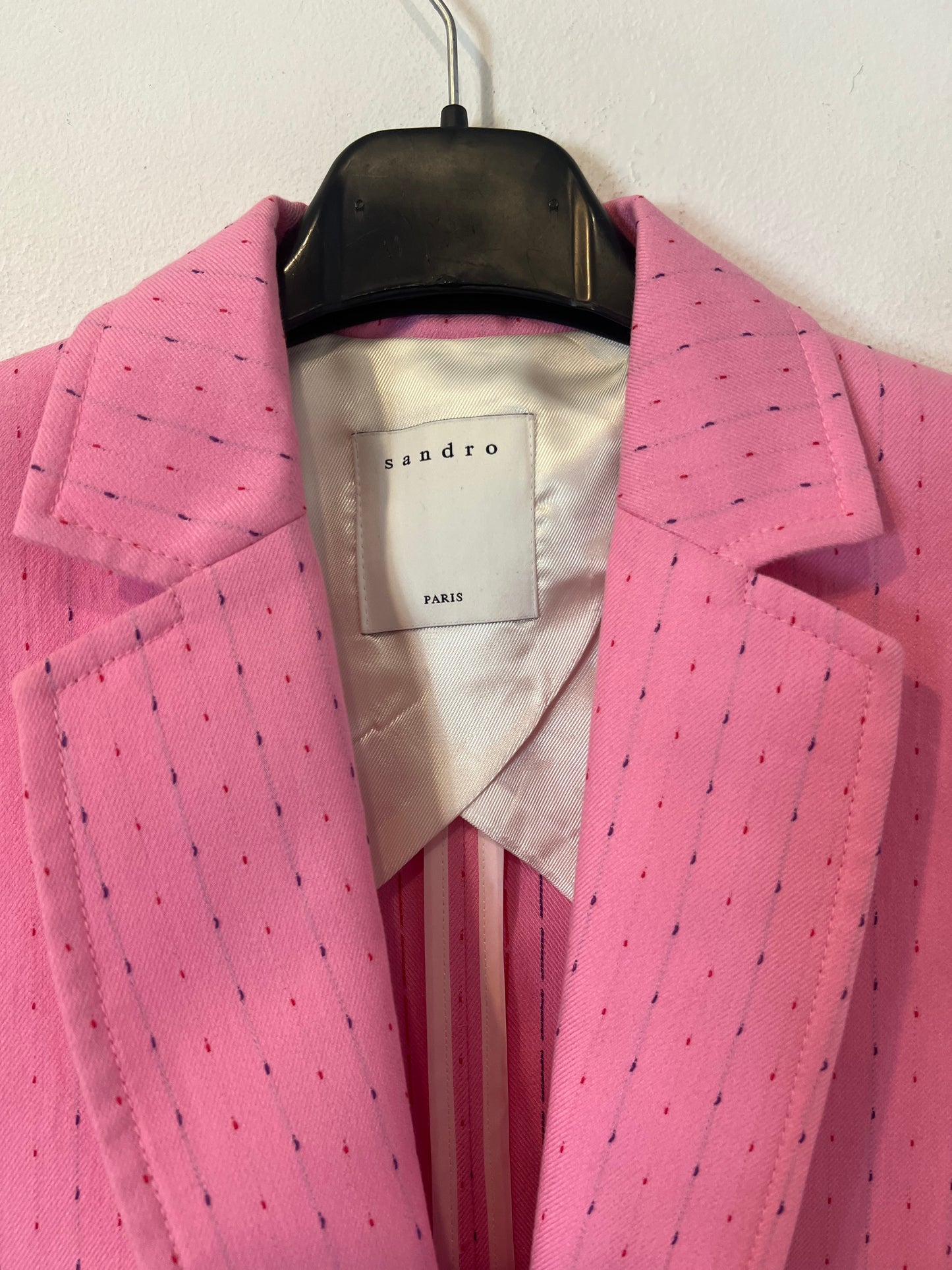 SANDRO. Traje de chaqueta rosa rayas T.36/38
