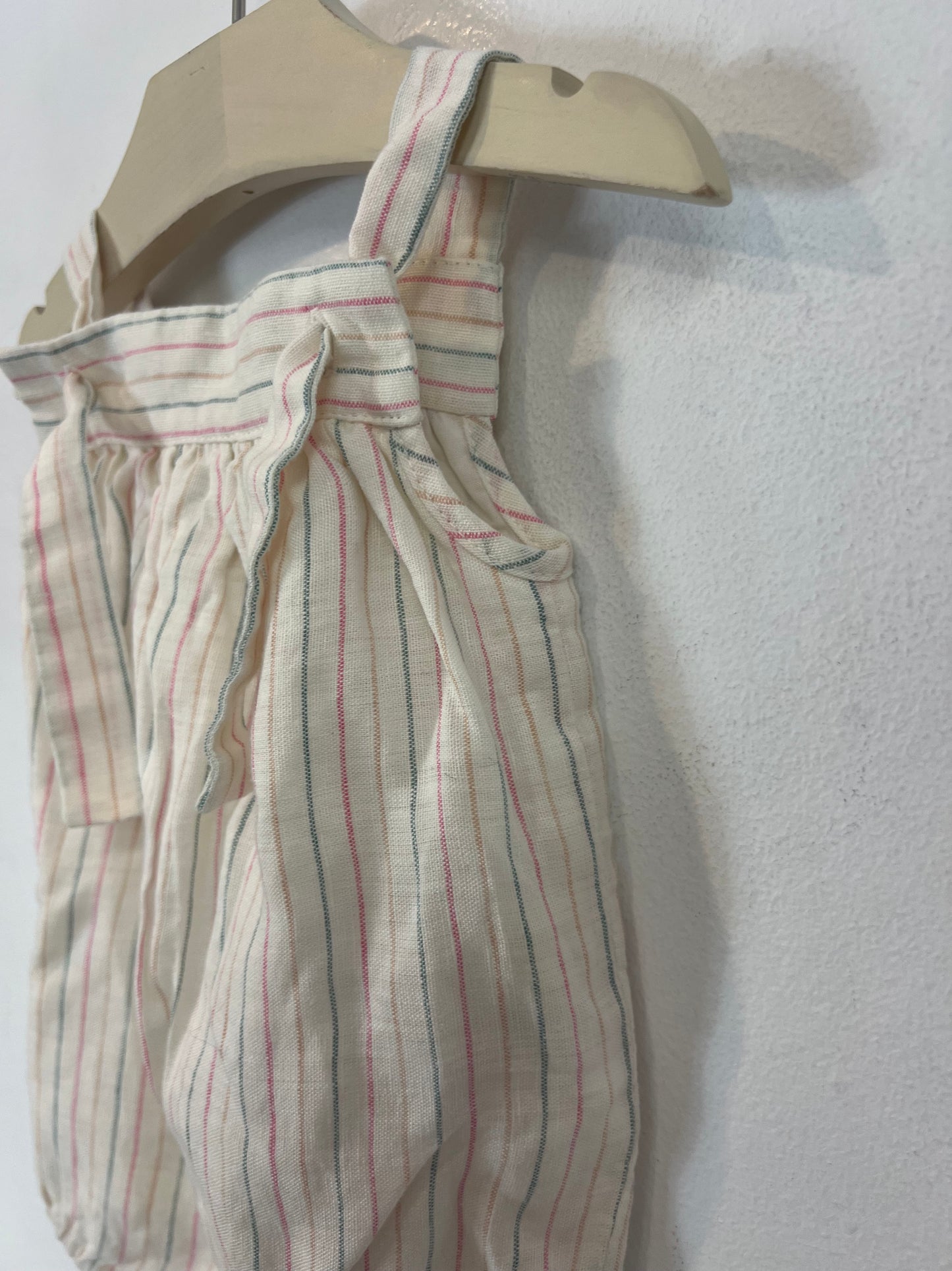 TWIN&CHIC. Ranita blanca rayas T.3 meses