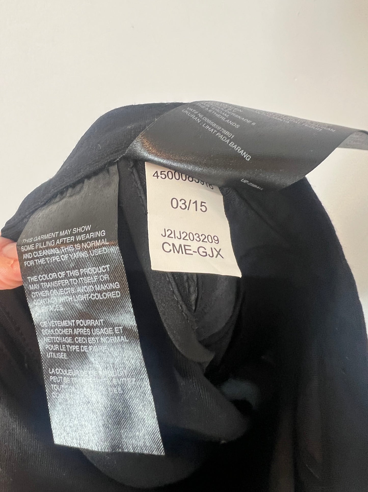 CALVIN KLEIN. Falda doble textura . T 36(M)