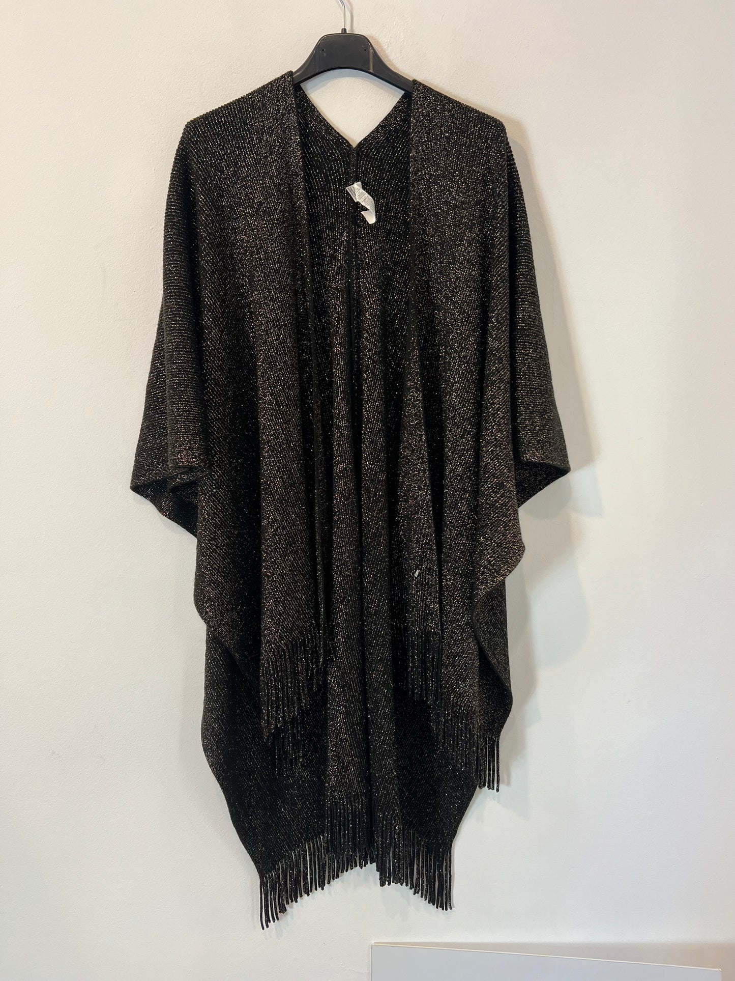 MARKS&SPENCER. Poncho punto hilos