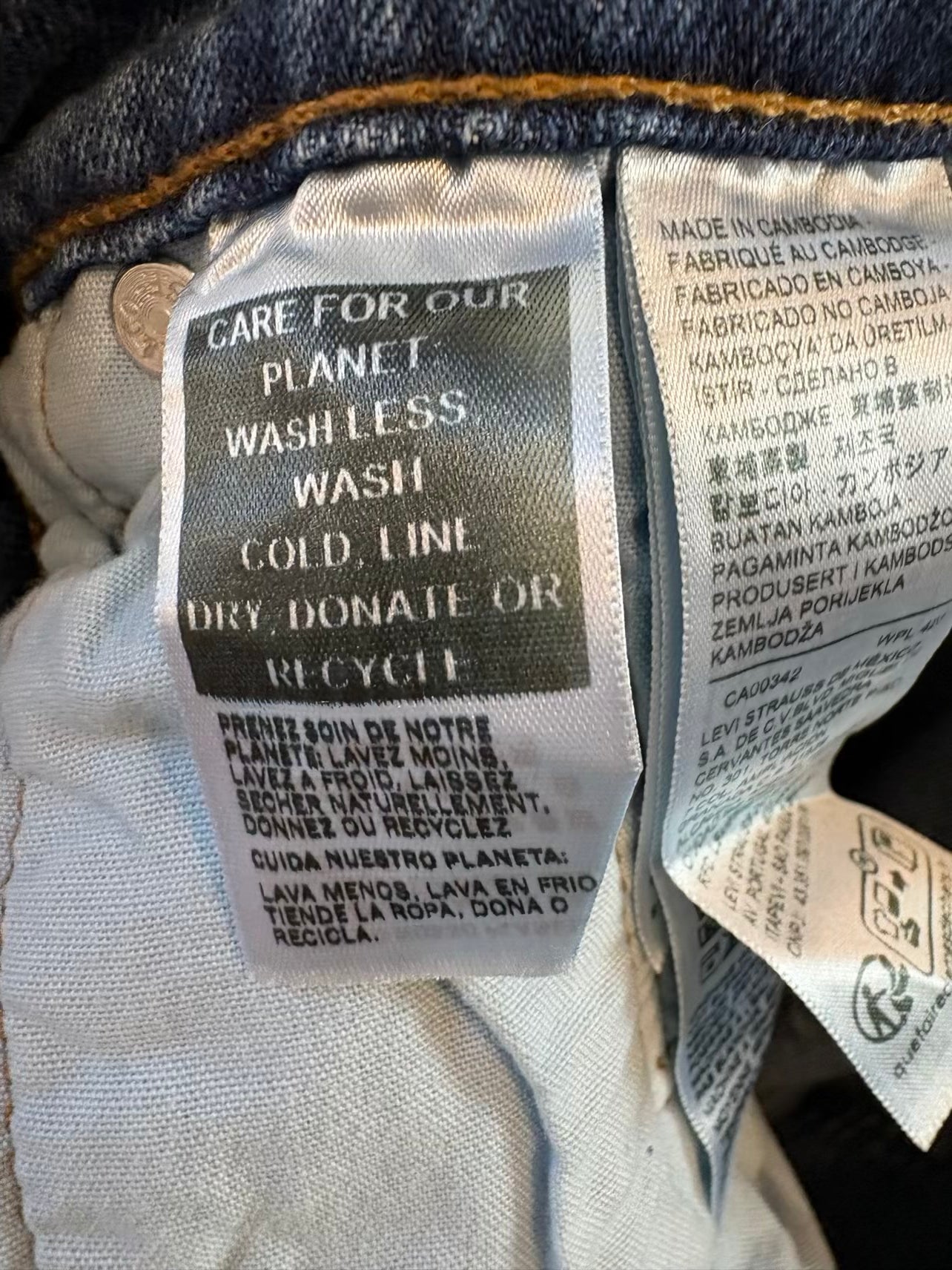 LEVI,S. Denim recto abotonado