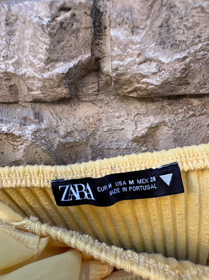 ZARA.  Crop top flor tono pastel. T M