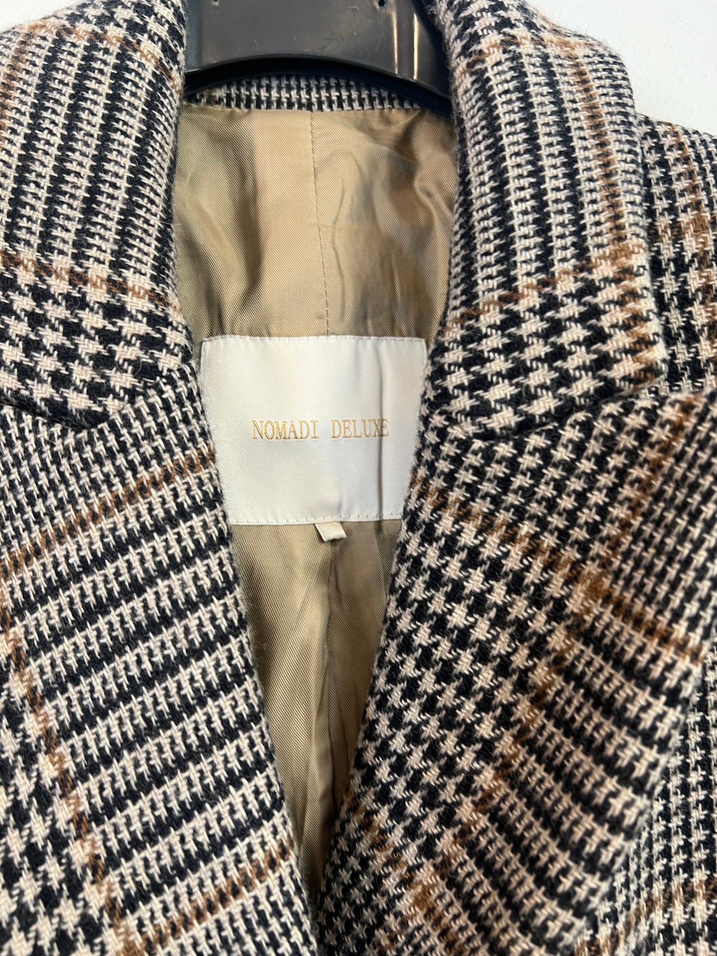 NOMADI DELUXE. Total look con lana pata de gallo. T XS