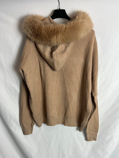 CARLOTA & CO. Jersey camel capucha. TU (M)