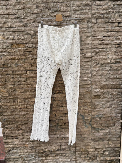 MAJE. Pantalón troquelado color crudo