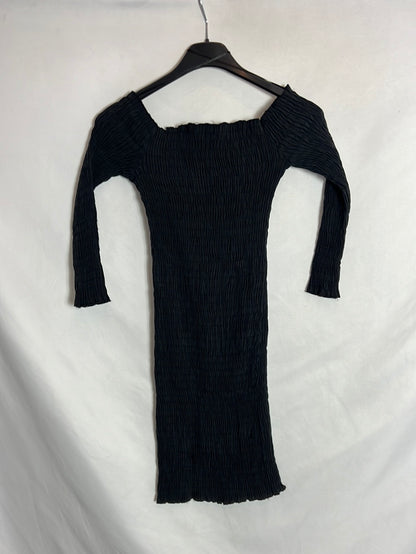 ZARA. Vestido corto entallado nido de abeja. T XS