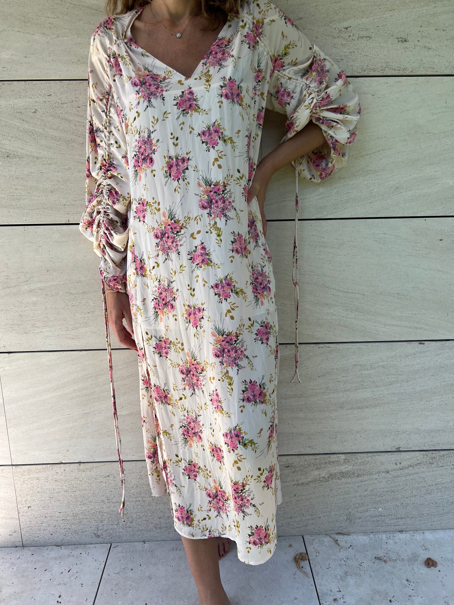 MANGO. Vestido beige flores  T.xs