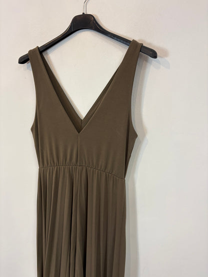 OTHERS. Long green pleated jumpsuit. TS