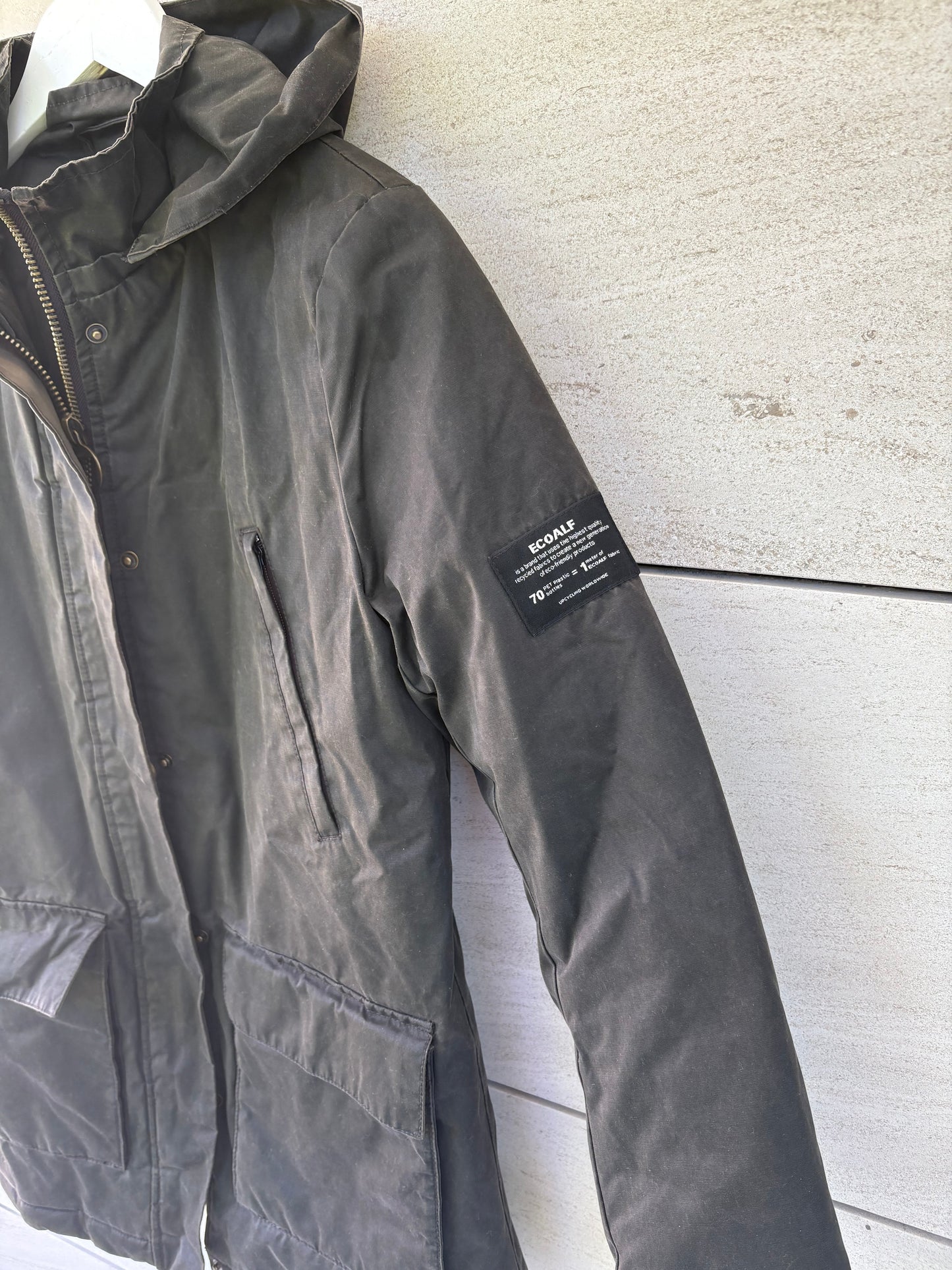 ECOALF. Abrigo verde oscuro capucha. T S